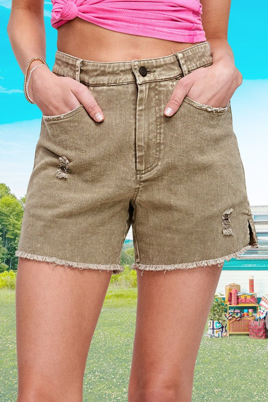 CASUAL WASHED STYLE DENIM SHORTS WITH POCKETS